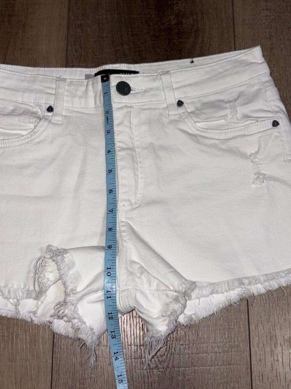 Kut From the Kloth Jane High Rise Jean Shorts Size 6 White - Picture 10 of 12